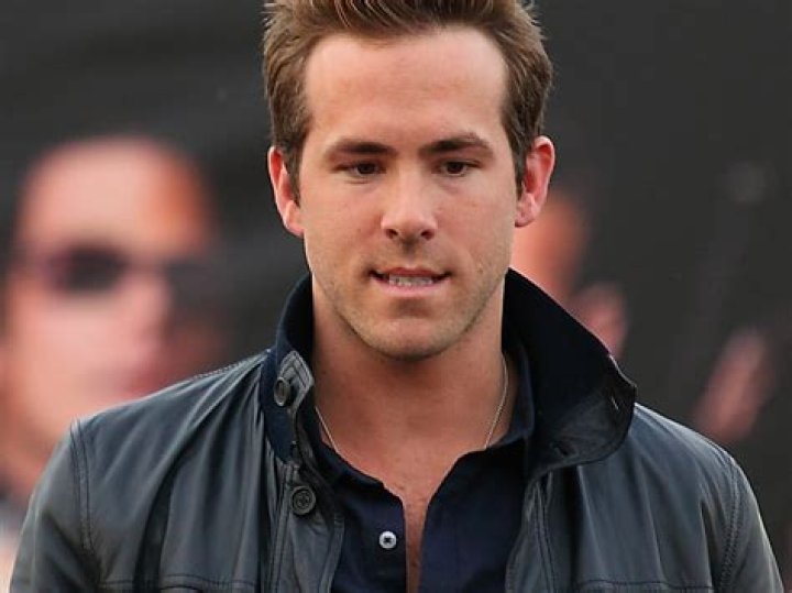 What religion is Ryan Reynolds?