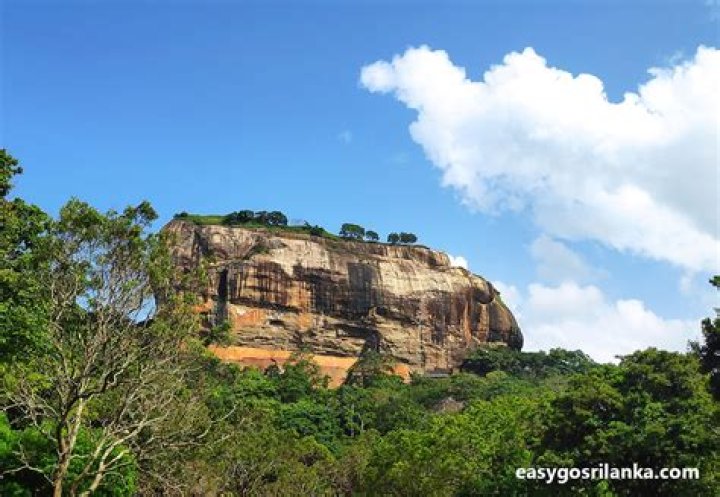 where to go in sri lanka mirissa sigiriya yala national park kandy ella