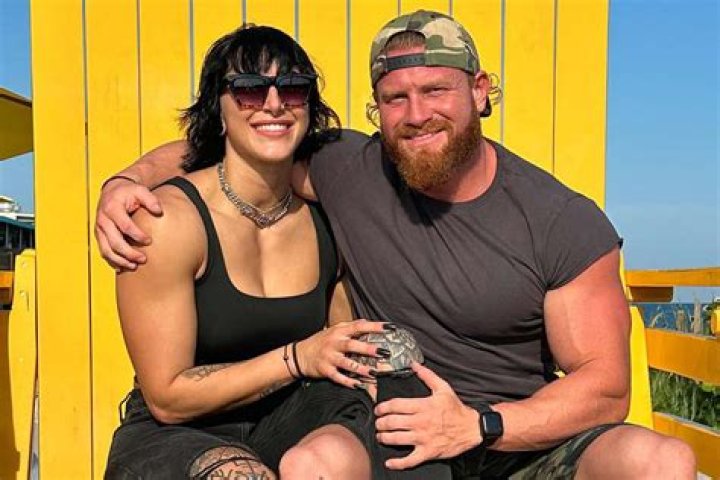 Who is Buddy Matthews? How did Rhea Ripley meet her boyfriend? The