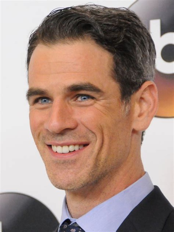 Who is Eddie Cahill's Wife, Nikki Uberti?