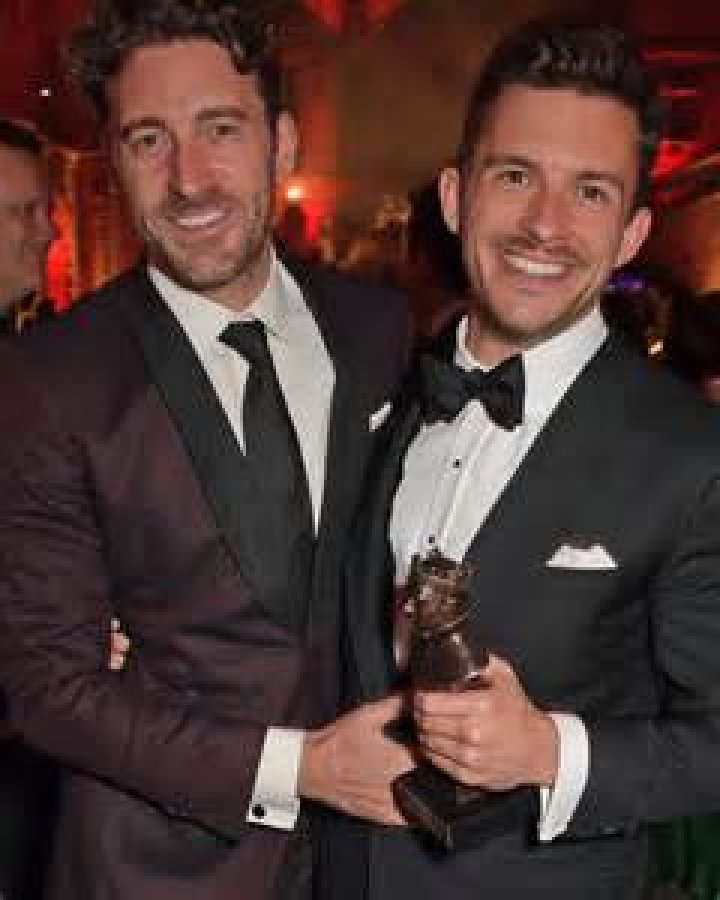 Who Is Jonathan Bailey Dating? POPSUGAR Celebrity