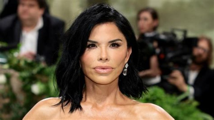 Who is Lauren Sanchez? All about the news anchor dating billionaire