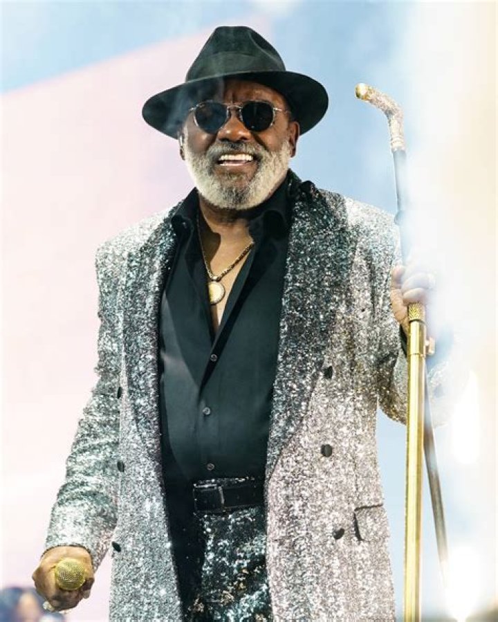 Who is Ron Isley's wife Kandy?