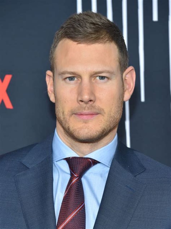 Who Is Tom Hopper's Wife, Laura Hopper? POPSUGAR Celebrity Australia