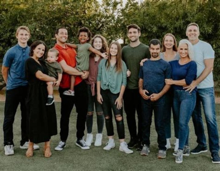 Who is Zachary Taylor Warner (Kurt Warner's Son)?