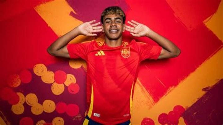 Will Lamine Yamal represent Spain or Morocco at the international stage