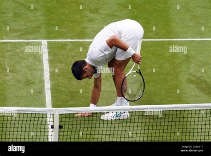 Wimbledon Novak Djokovic leads Hubert Hurkacz by two sets to love