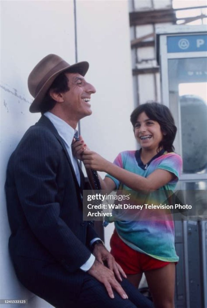 Yvonne Farr Facts About Jamie Farr's Daughter Dicy Trends
