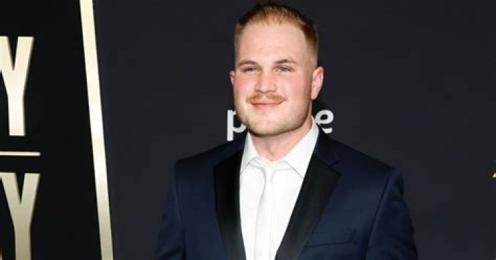 Zach Bryan Net Worth (Updated 2024) Worth Explainer